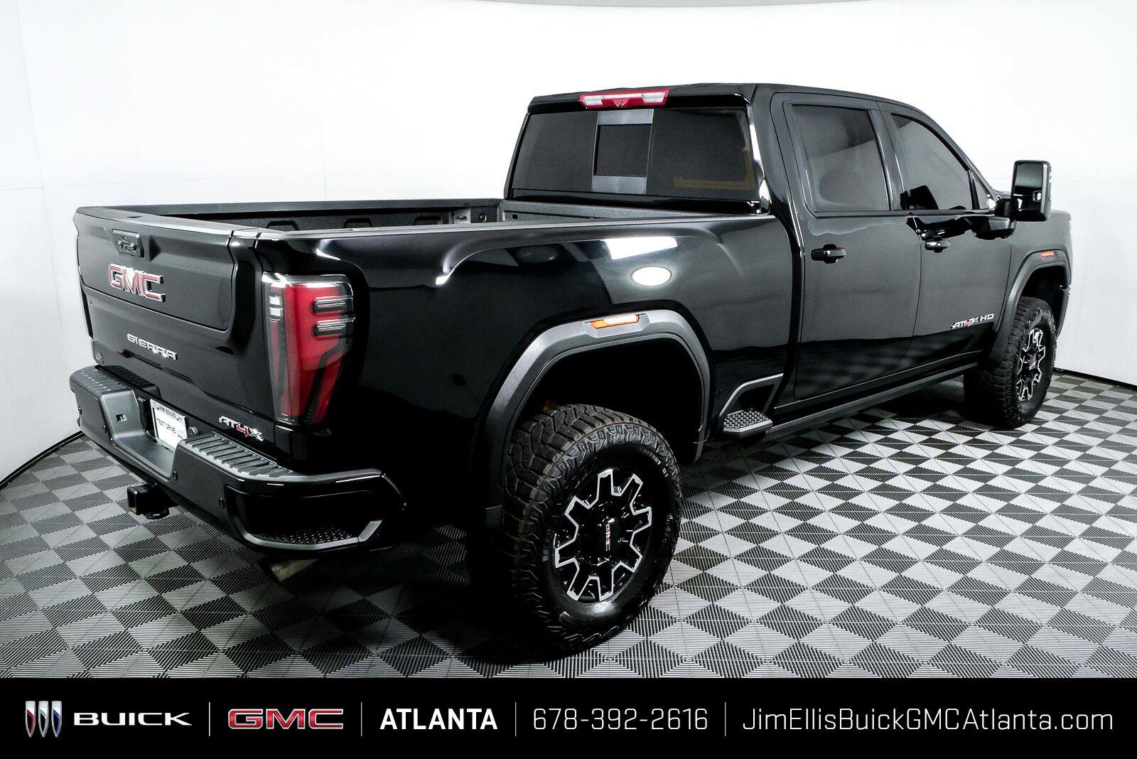 Used 2026 GMC Sierra 2500 AT4X AWD/4WD image 3