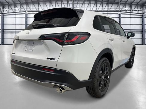New 2026 Honda HR-V Sport image 5