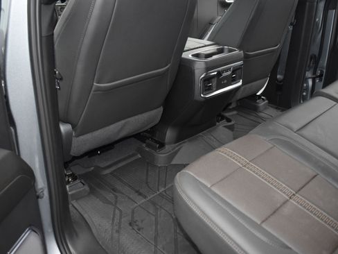 Used 2024 Chevrolet Silverado 1500 High Country image 13