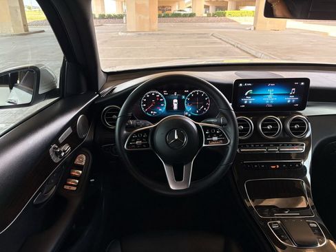 Used 2020 Mercedes-Benz GLC 300 image 12
