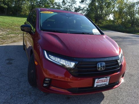 Used 2024 Honda Odyssey Sport image 10