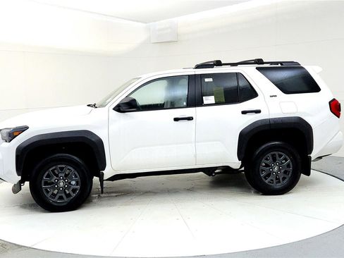 New 2026 Toyota 4Runner SR5 image 3