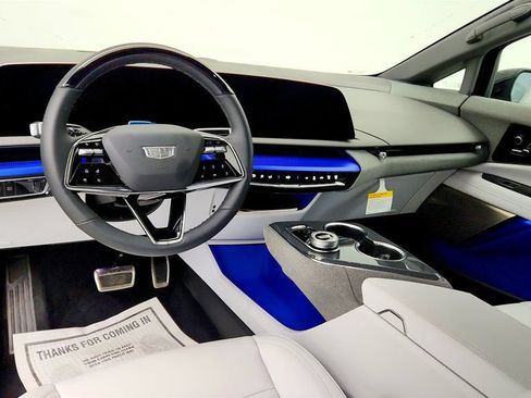 Used 2026 Cadillac Optiq Luxury 1 RWD image 12