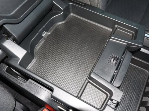 Used 2025 RAM 1500 Big Horn image 30