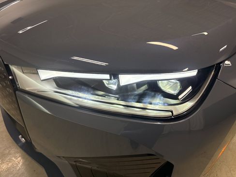 Used 2025 BMW iX xDrive50 w/ Premium Package image 11
