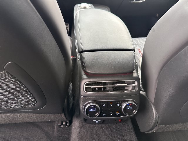 Used 2023 Genesis GV70 3.5T Sport w/ Sport Prestige Package AWD/4WD image 18
