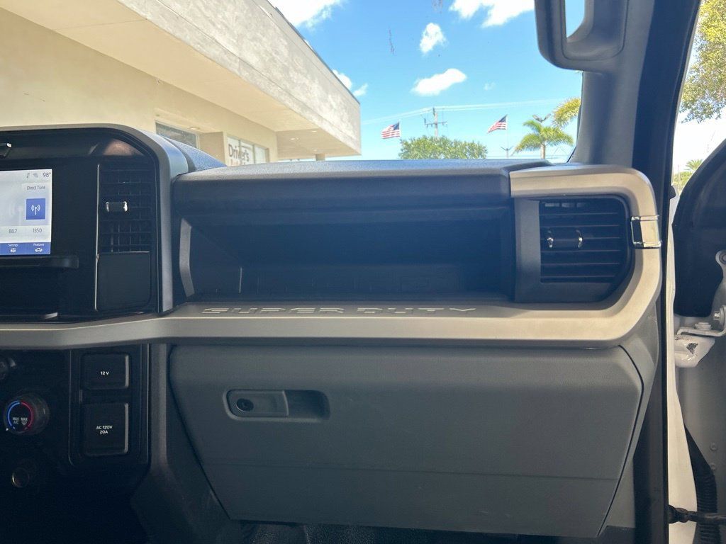 Used 2025 Ford F350 XL w/ 360-Degree Camera Package AWD/4WD image 25