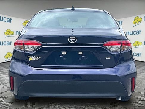 Used 2025 Toyota Corolla LE w/ LE Premium Package FWD image 5