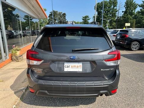 Used 2022 Subaru Forester Premium AWD/4WD image 6