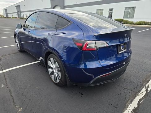 Used 2020 Tesla Model Y Performance image 10