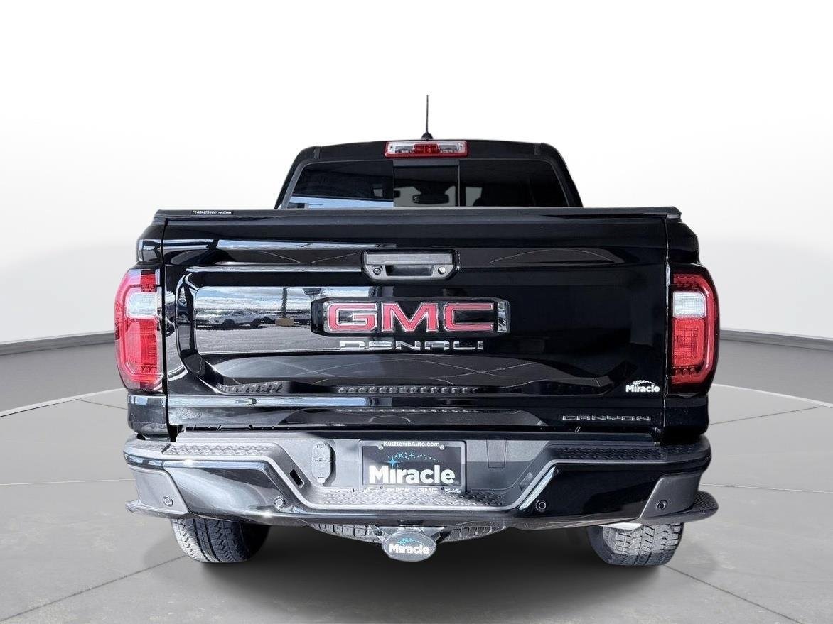 Used 2023 GMC Canyon Denali AWD/4WD image 14