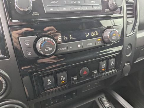 Used 2023 Nissan Titan PRO-4X w/ Pro-4x Convenience Package AWD/4WD image 15