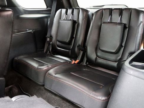 Used 2018 Ford Explorer Sport w/ Equipment Group 401A image 12