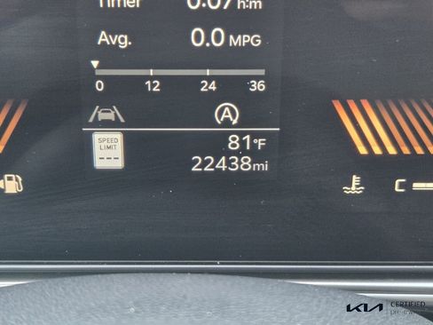 Certified 2025 Kia Sorento S w/ Panoramic Sunroof Package FWD image 27