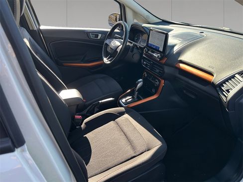 Used 2022 Ford EcoSport SE w/ SE Convenience Package image 17