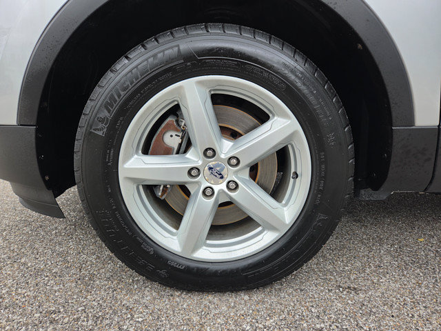 Used 2017 Ford Explorer XLT AWD/4WD image 27
