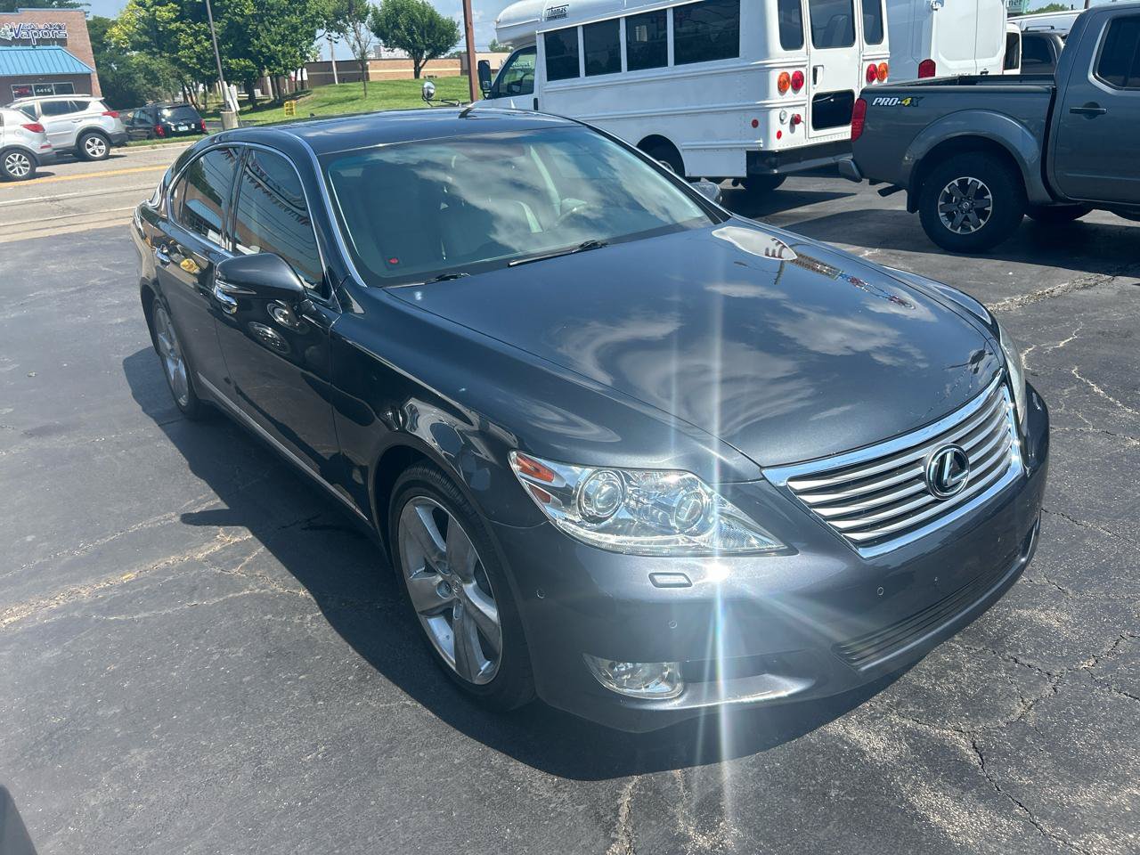 Used 2011 Lexus LS 460 w/ Comfort Pkg RWD image 3