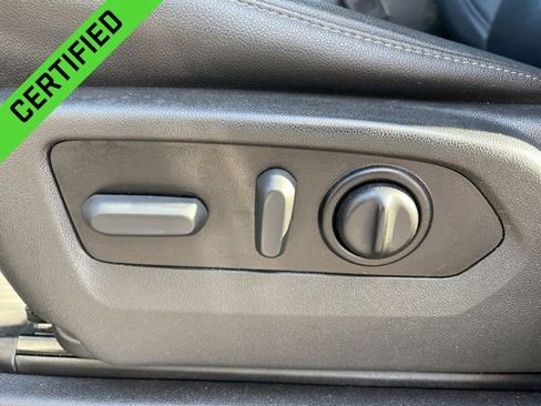 Used 2022 GMC Sierra 1500 SLT w/ SLT Premium Package image 11