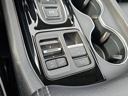 Used 2023 Honda Pilot Elite image 27