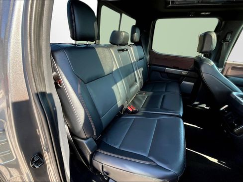 Used 2022 Ford F150 Lariat w/ Equipment Group 502A High image 17