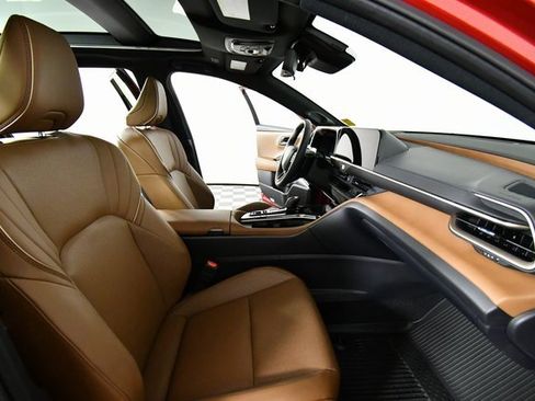 Used 2025 Toyota Crown Signia image 22