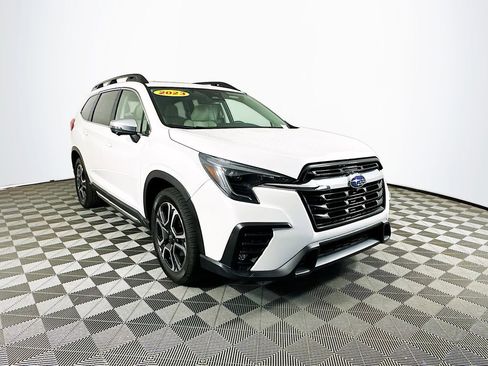 Certified 2023 Subaru Ascent Limited w/ Technology Package AWD/4WD image 2
