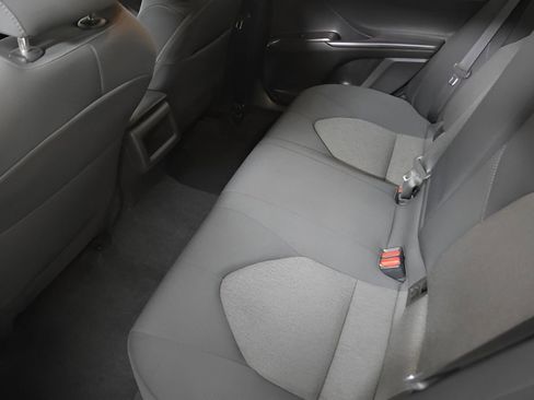 Used 2022 Toyota Camry LE image 26