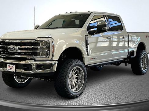 New 2026 Ford F250 King Ranch w/ Chrome Package AWD/4WD image 2