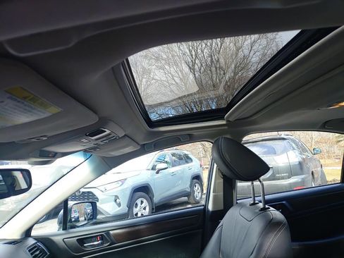 Used 2016 Subaru Legacy 2.5i Limited image 11