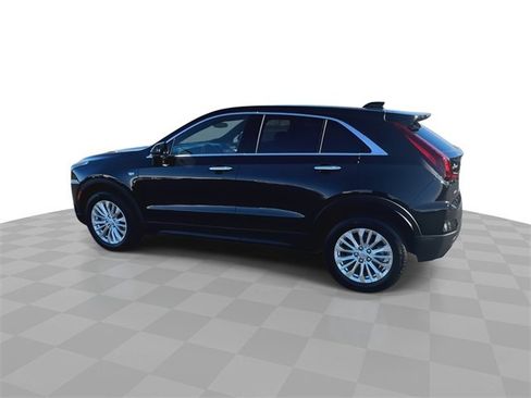 Used 2024 Cadillac XT4 Luxury image 6