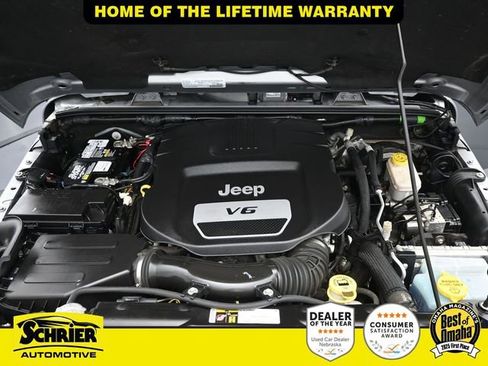 Used 2016 Jeep Wrangler Rubicon w/ Power Convenience Group image 52