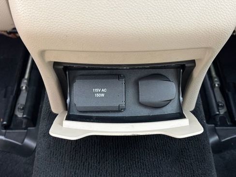 Used 2019 Mercedes-Benz GLC 300 4MATIC image 45