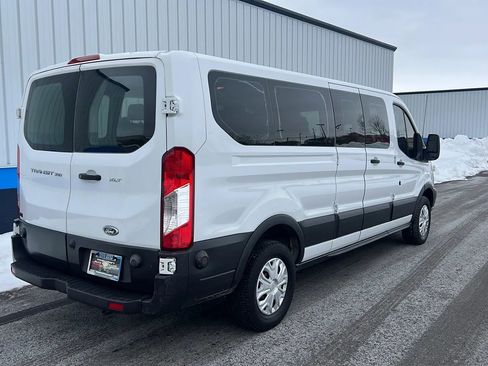 Used 2019 Ford Transit 350 XLT RWD image 4