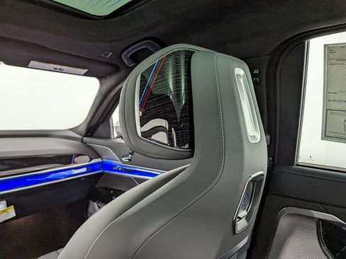 New 2026 BMW 740i xDrive image 17