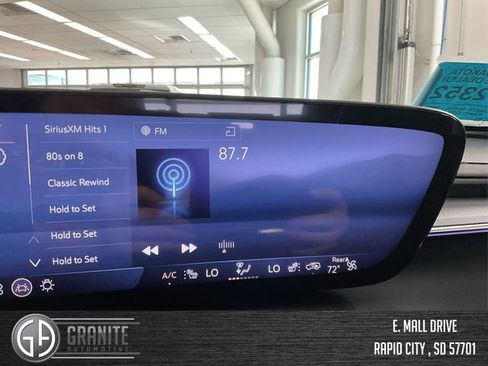 Used 2025 Buick Enclave Sport Touring w/ Super Cruise Package AWD/4WD image 14