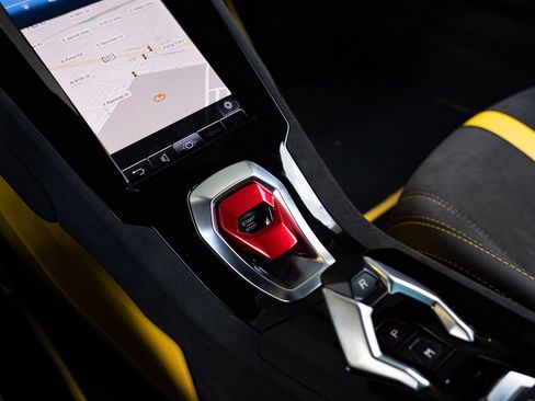 Used 2024 Lamborghini Huracan Tecnica image 28