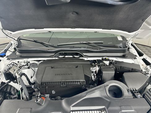 Used 2024 Honda Pilot Touring image 36