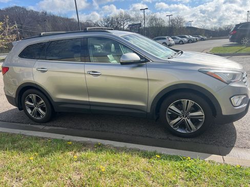 Used 2015 Hyundai Santa Fe Limited image 4