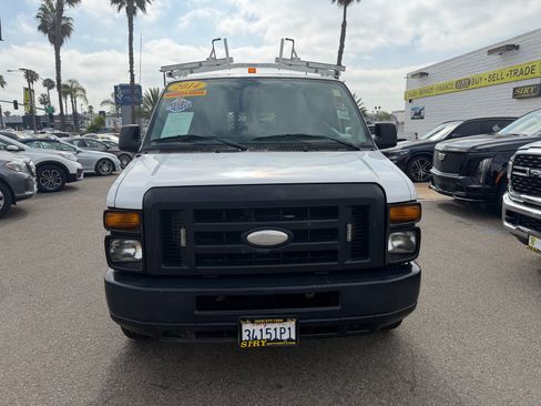Used 2014 Ford E-150 and Econoline 150 w/ Power Group RWD image 8