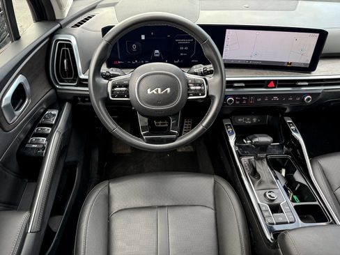 Certified 2024 Kia Sorento SX AWD/4WD image 35