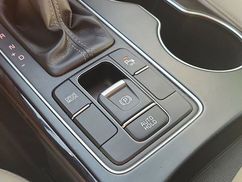 Used 2019 Kia Sorento EX image 39