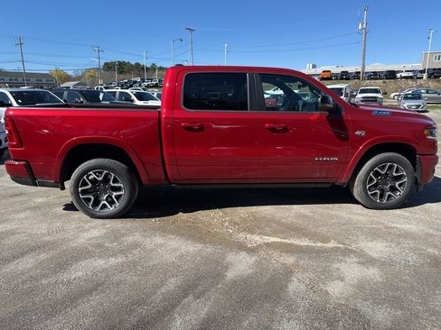 New 2026 RAM 1500 Laramie AWD/4WD image 6