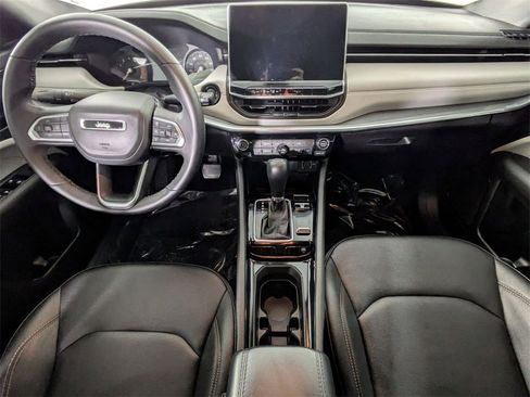 Certified 2024 Jeep Compass Limited image 26