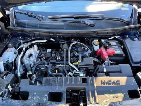 New 2026 Nissan Kicks SR image 8