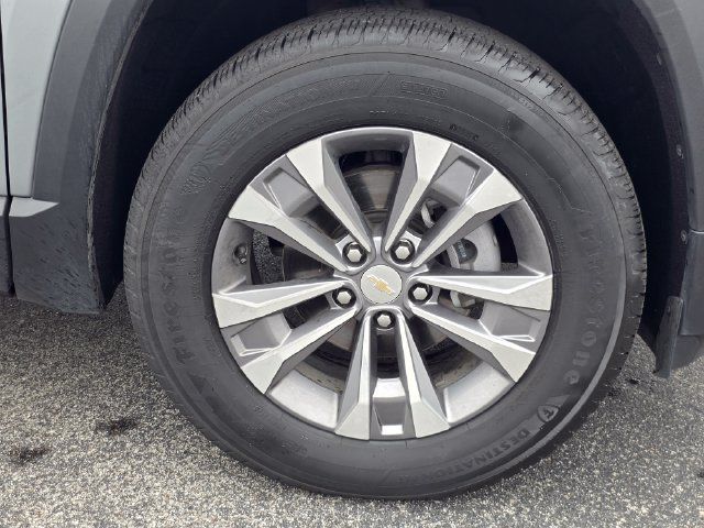 Used 2026 Chevrolet Equinox LT w/ Convenience Package II FWD image 16