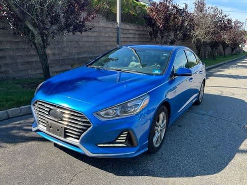 Used 2018 Hyundai Sonata Limited w/ Cargo Package FWD image 1