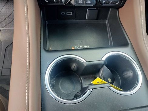 Used 2024 Chevrolet Tahoe High Country image 37