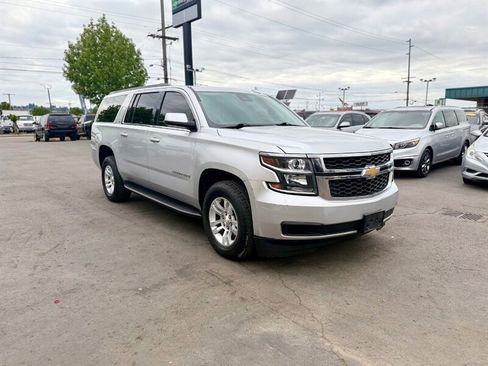 Used 2017 Chevrolet Suburban LT AWD/4WD image 2