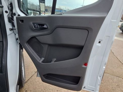 New 2026 Ford Transit 250 148 Medium Roof RWD image 16