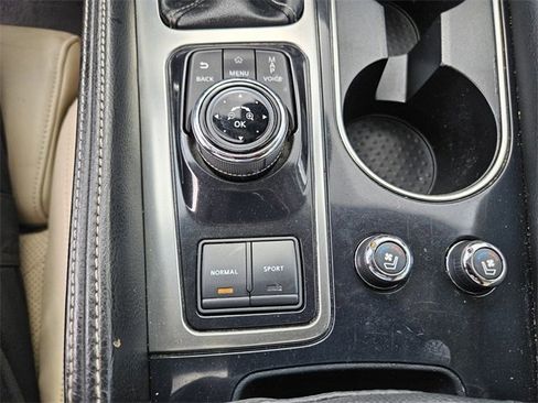 Used 2018 Nissan Maxima Platinum image 20